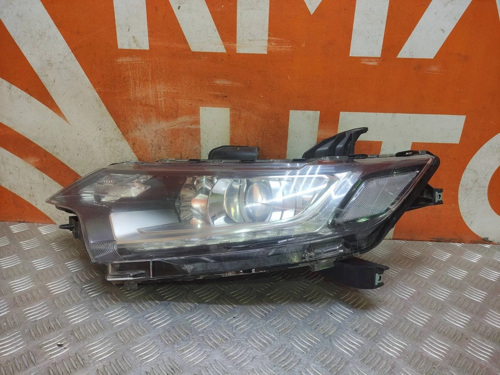 Фара Mitsubishi OUTLANDER 2015-нв 3