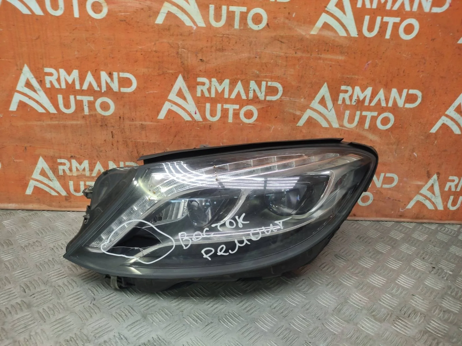 Фара Mercedes -Class 2013-2017 W222
