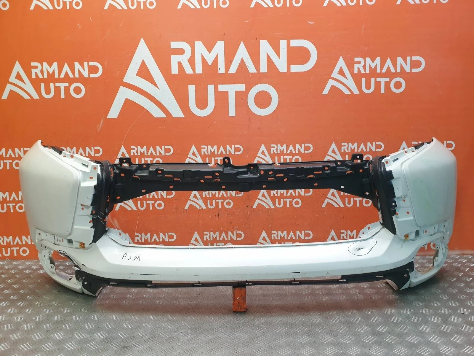 Бампер Mitsubishi Pajero Sport 2015-2021 3