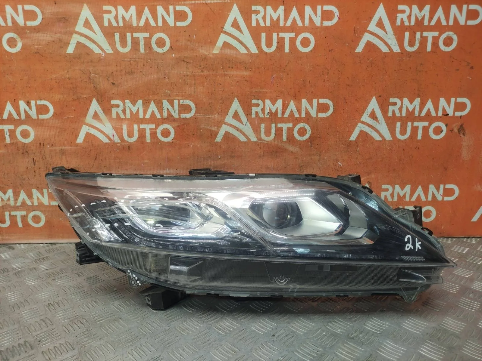 Фара Mitsubishi Eclipse Cross 2017-нв