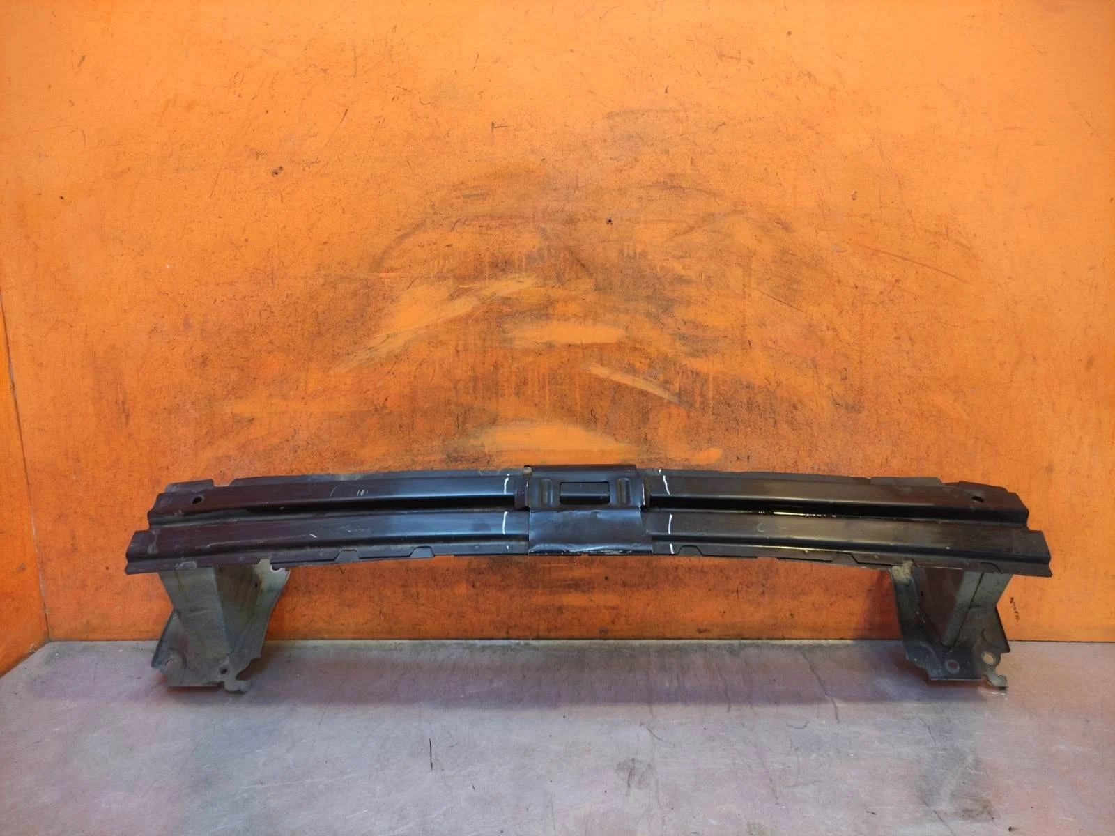 Усилитель бампера Mitsubishi Outlander 2012-нв 3