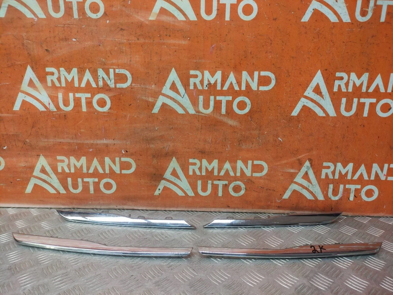 Накладка решетки радиатора HYUNDAI Solaris 2014-2017