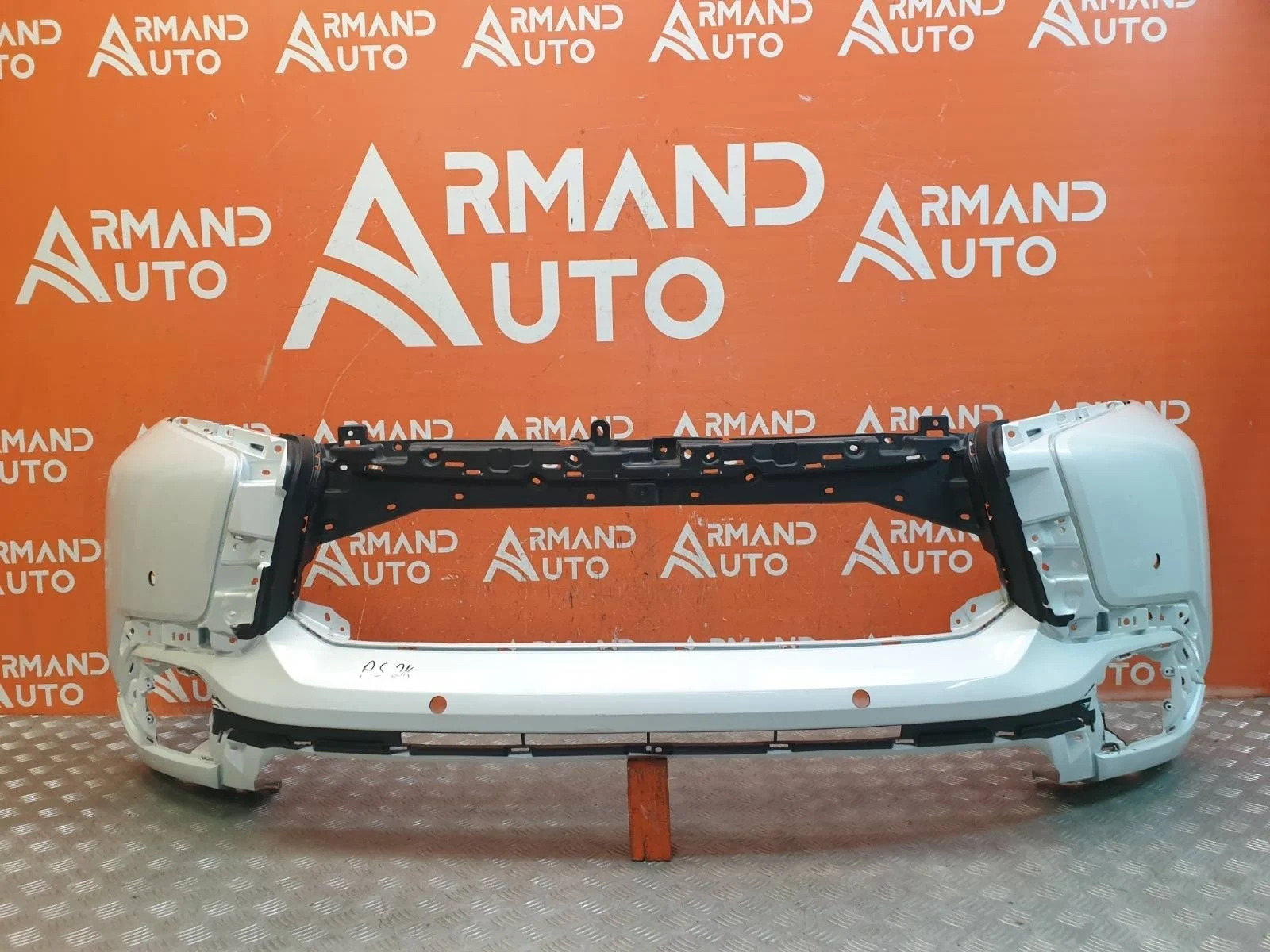 Бампер Mitsubishi Pajero Sport 2015-2021 3