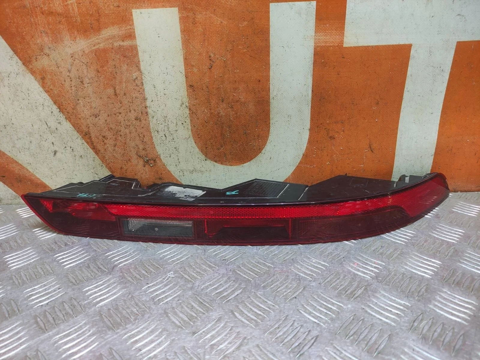 Фонарь противотуманный Audi Q5 2017-2020 FY