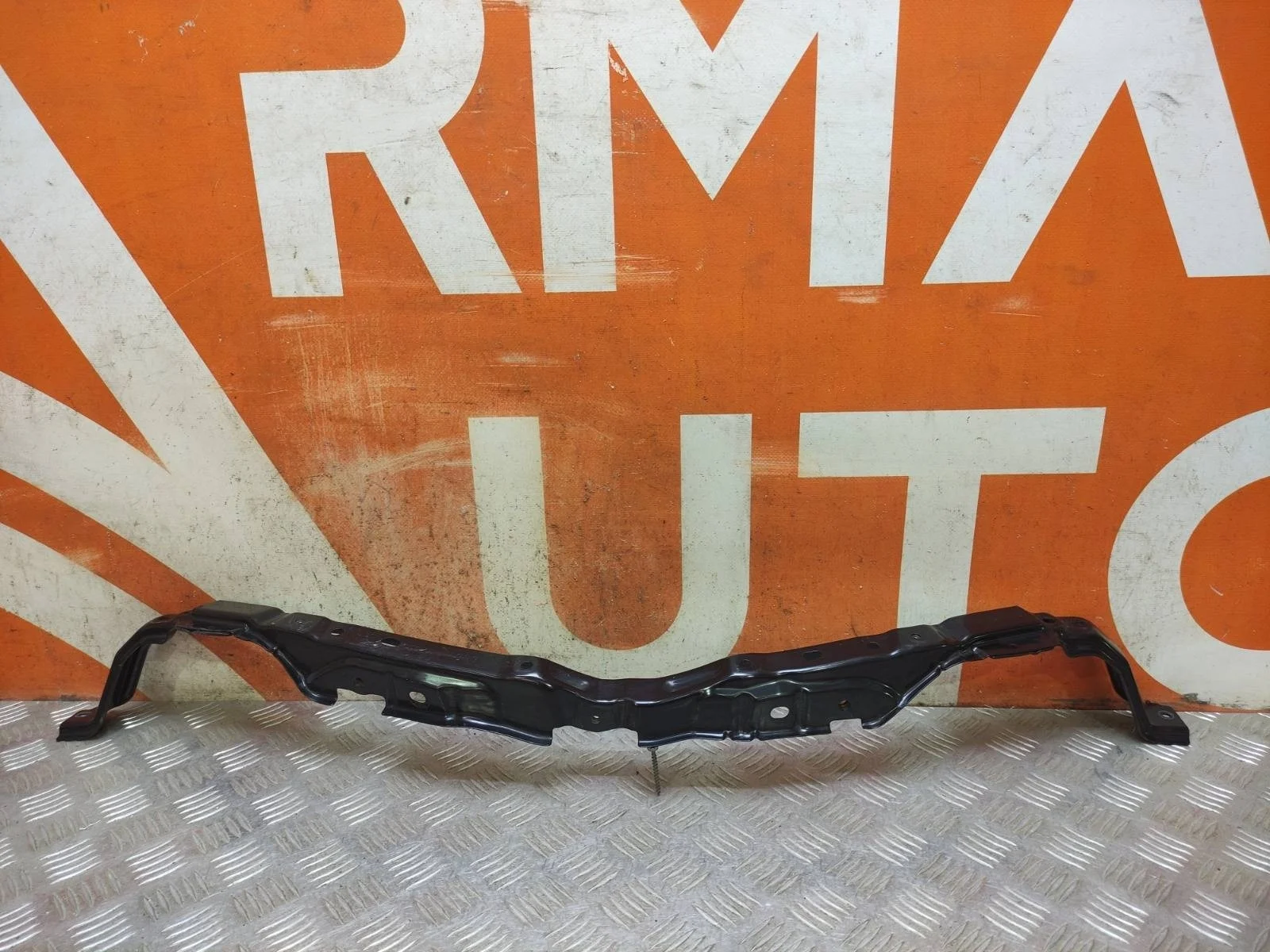 Усилитель бампера верхний TOYOTA RAV4 2015-2019 CA40