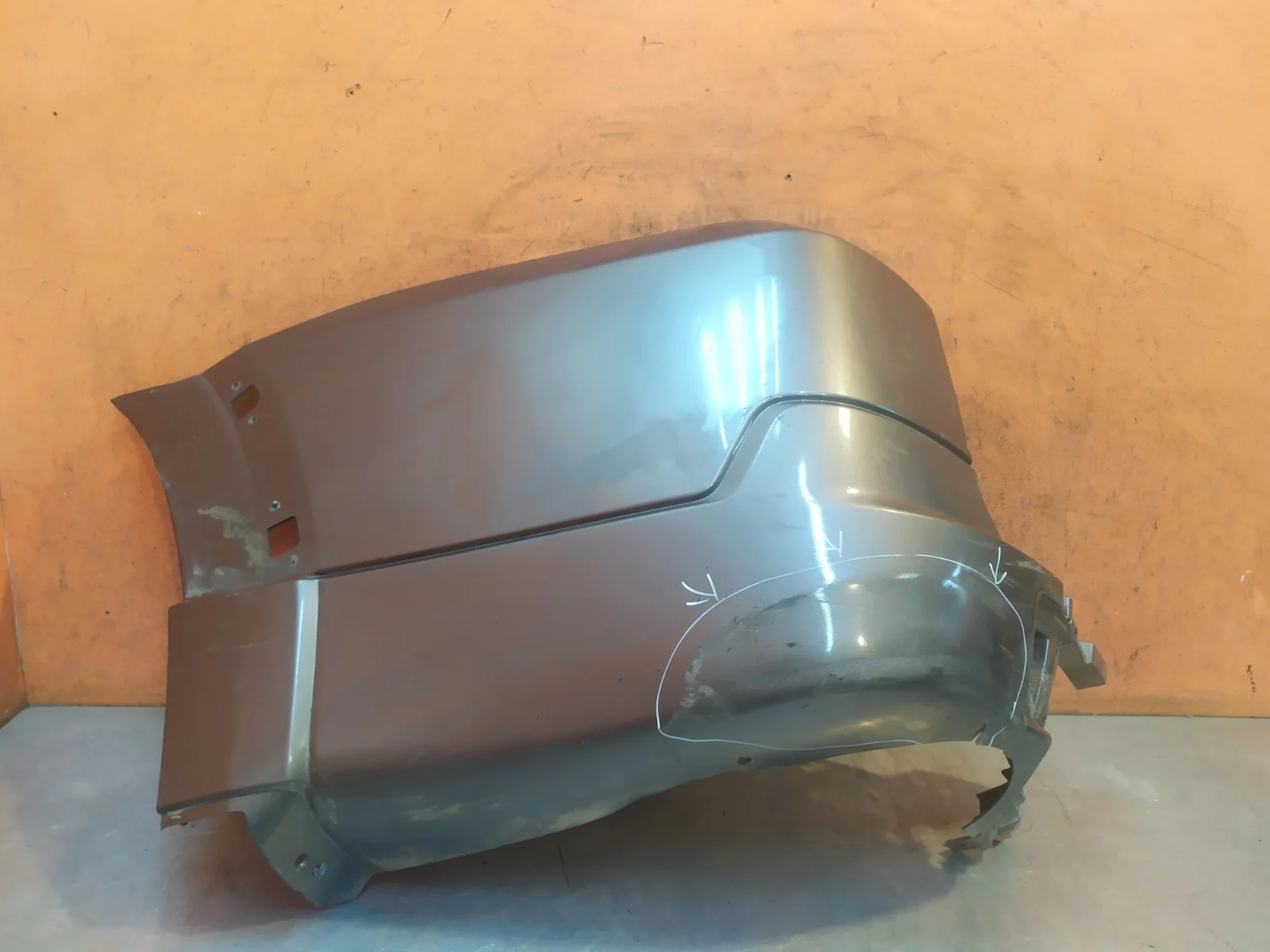 Бампер Mitsubishi Pajero 2006-нв 4