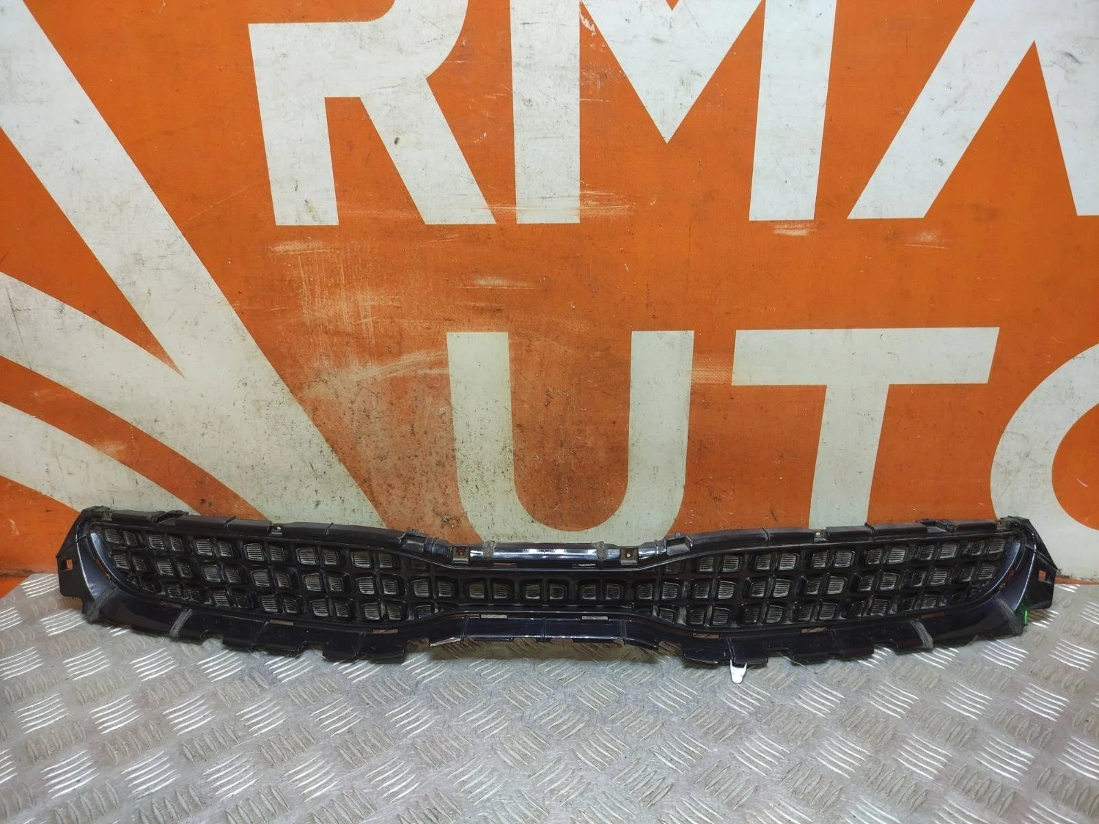Решетка радиатора KIA Rio 2017-2020 4 FB