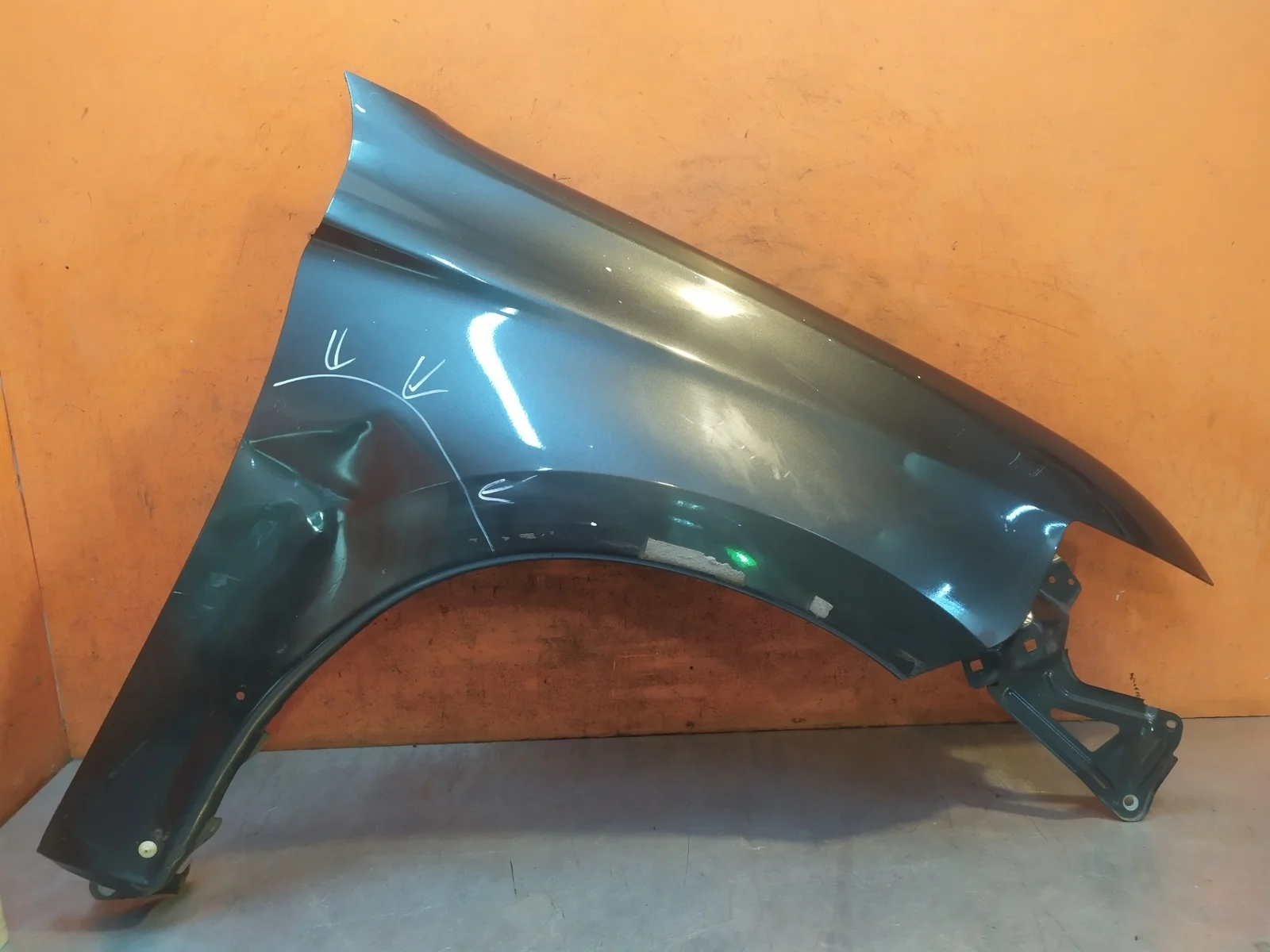 Крыло Mitsubishi Outlander 2015-нв 3