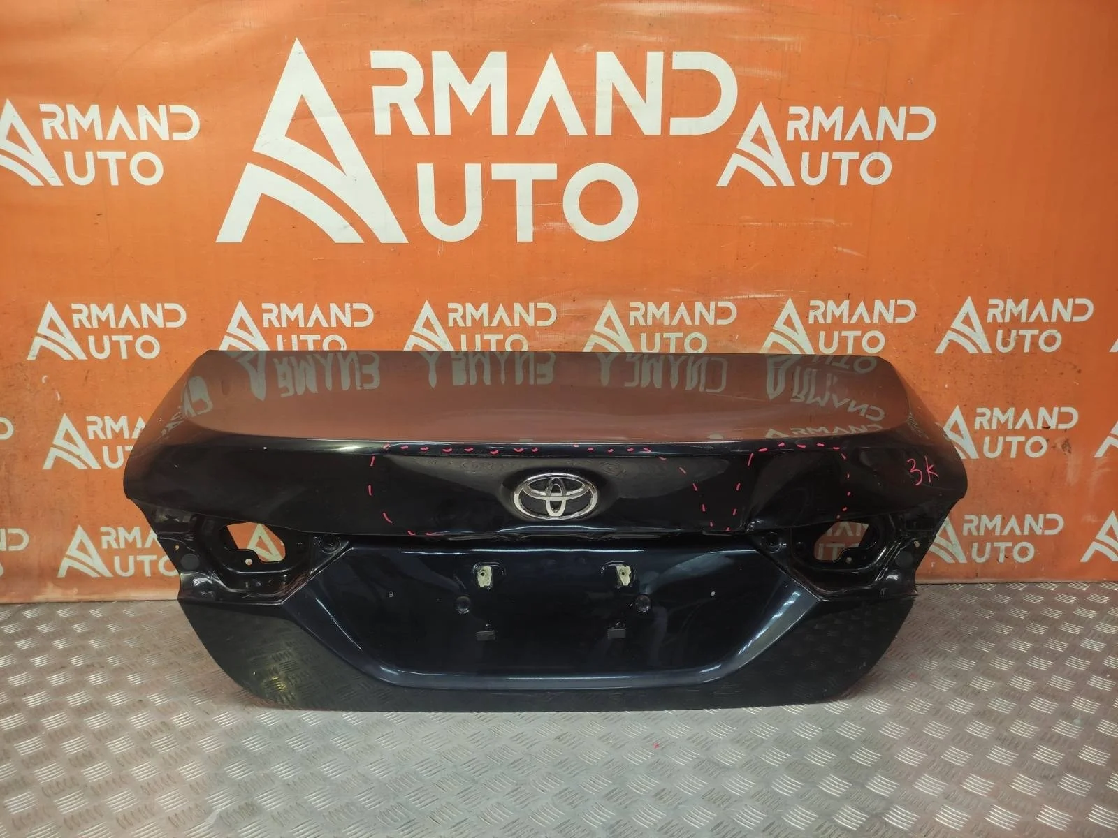 Крышка багажника TOYOTA Camry 2017-нв 8 XV70