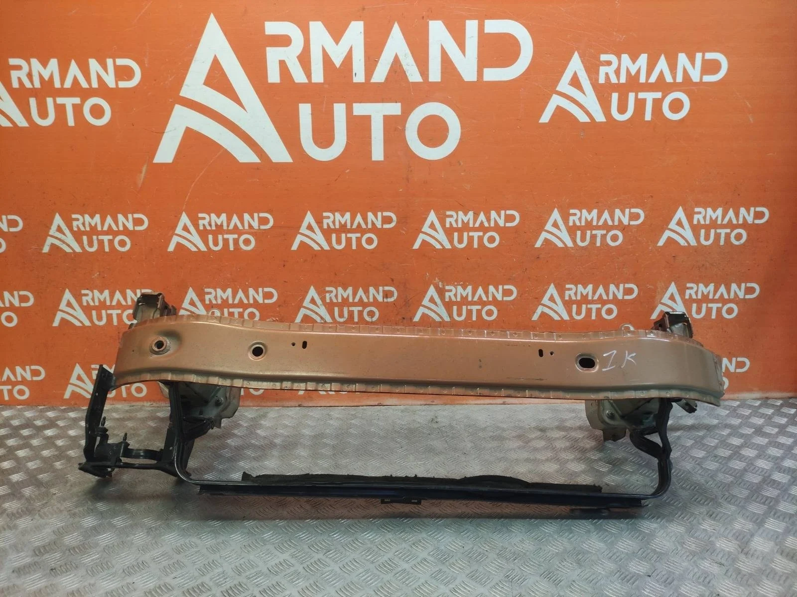 Усилитель бампера Volvo S40 2004-2012