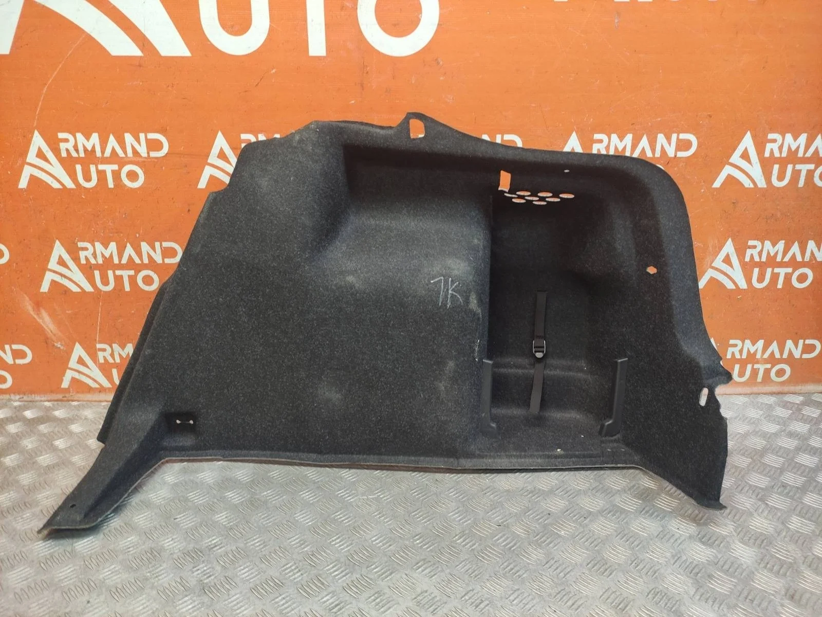 Обшивка багажника Skoda Rapid 2014-2020