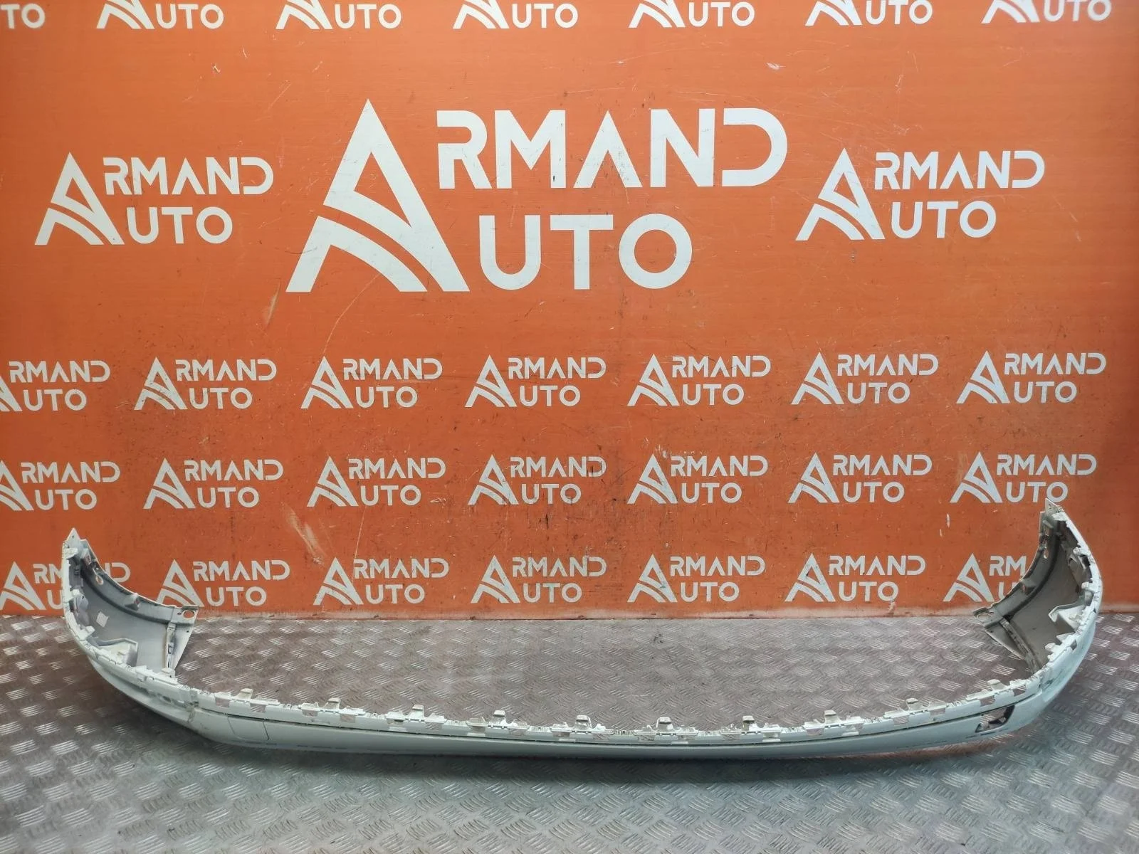 Бампер нижняя часть Volkswagen Touareg 2014-2018