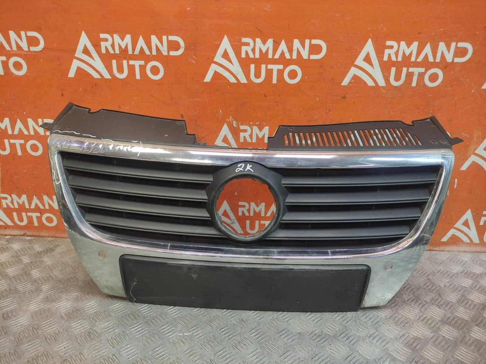 Решетка радиатора Volkswagen Passat 2005-2010 B6