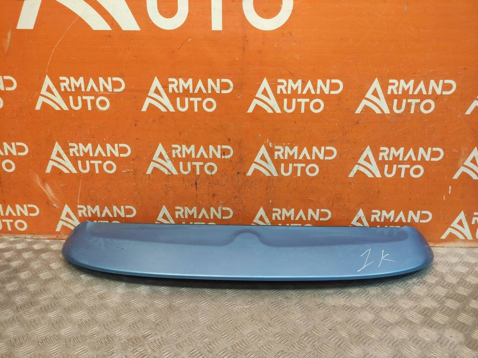 Спойлер двери багажника Citroen C4 Picasso 2006-2013