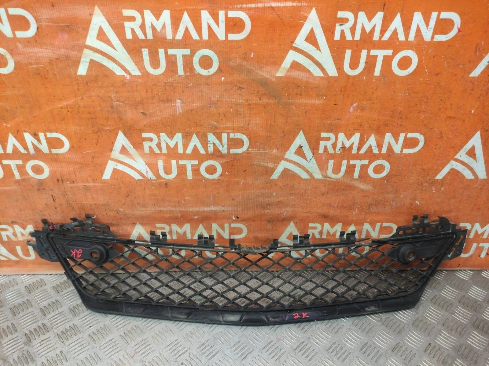 Решетка бампера Mercedes -Class 2011-2015 W204