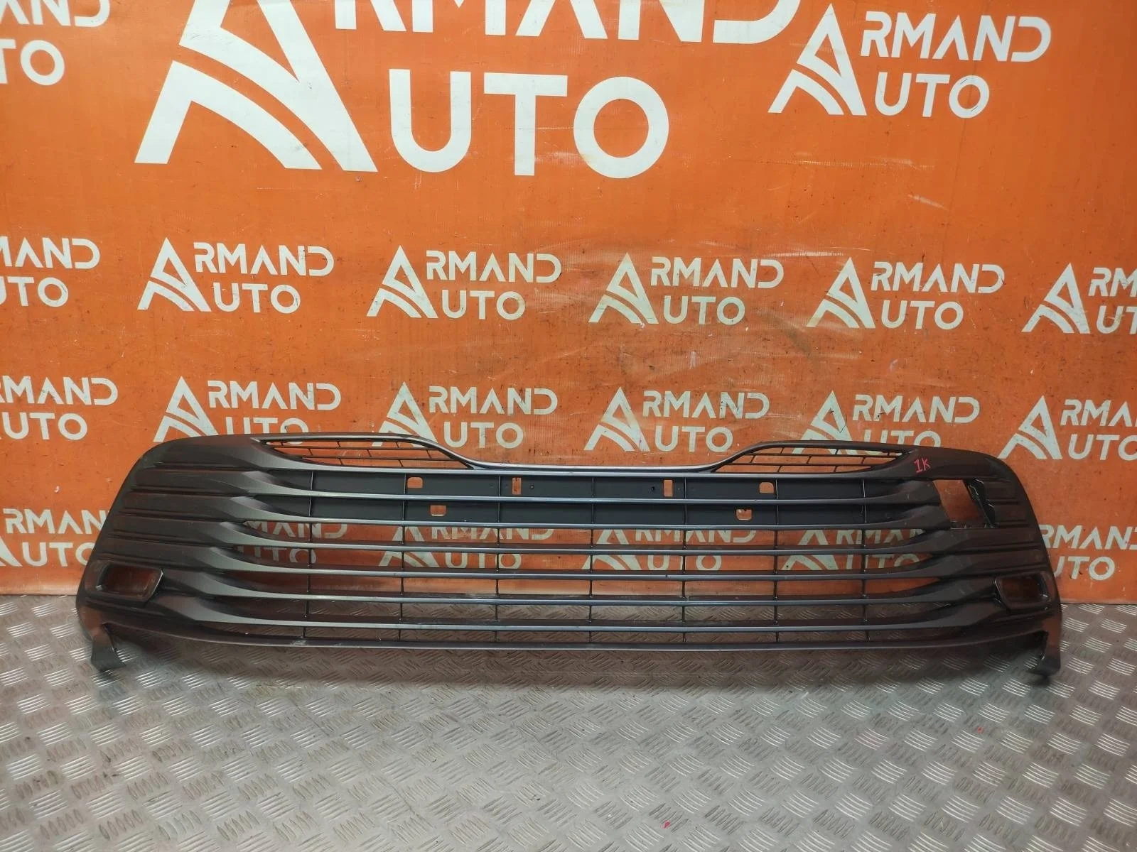 Решетка бампера TOYOTA Camry 2017-2021 8 XV70