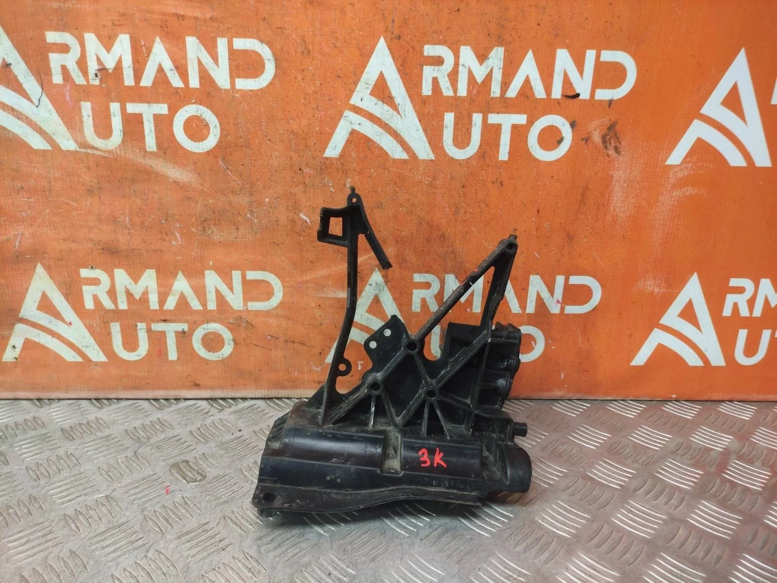 Кронштейн панели передней Mercedes -Class 2016-нв W213, S213, C238