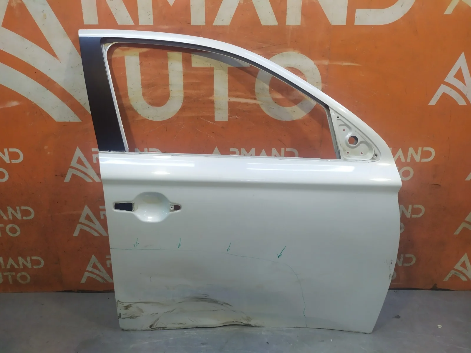 Дверь Mitsubishi Outlander 2012-2015 3