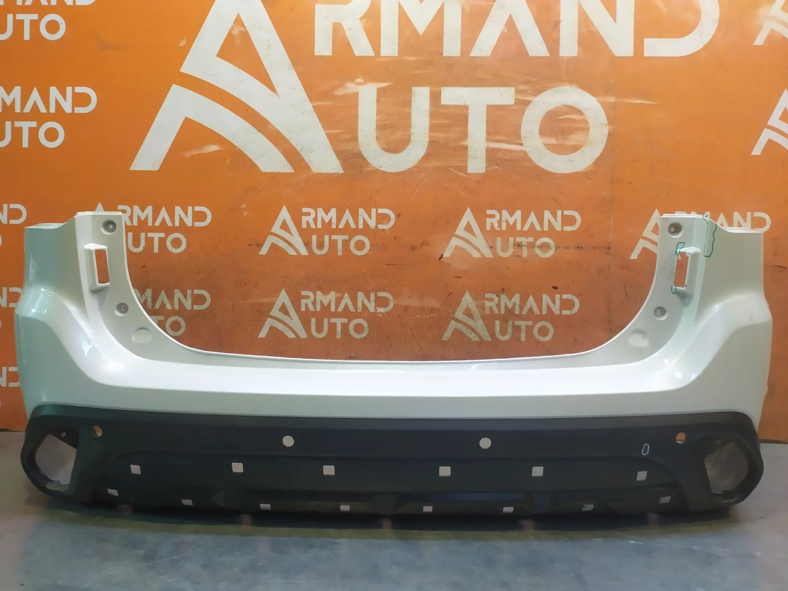 Бампер Mitsubishi Outlander 2018-нв 3