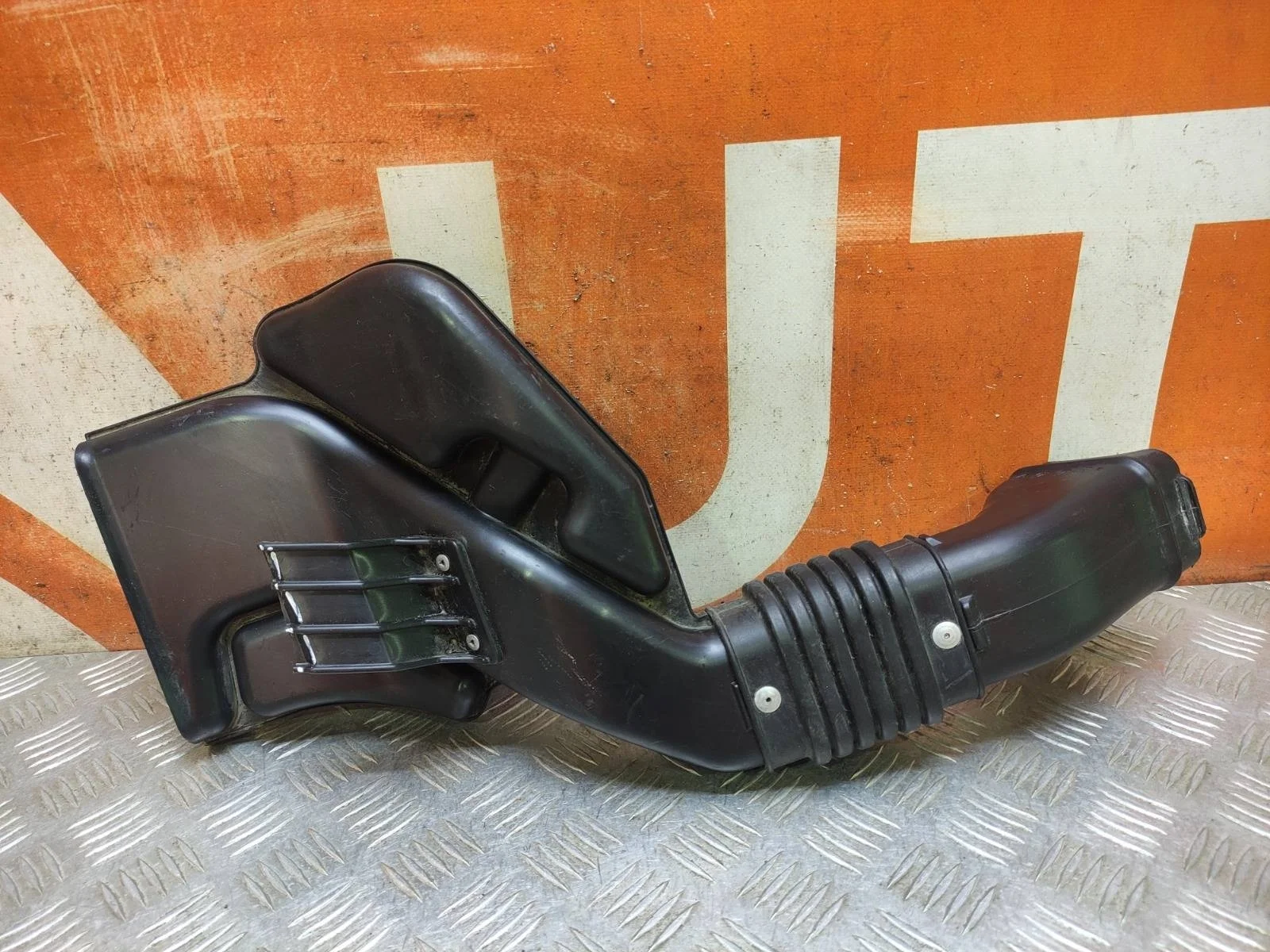 Воздуховод воздушного фильтра Mitsubishi ASX 2010-нв GA0