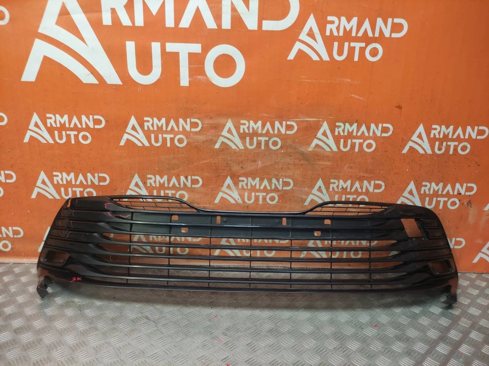 Решетка бампера TOYOTA Camry 2017-2021 8 XV70