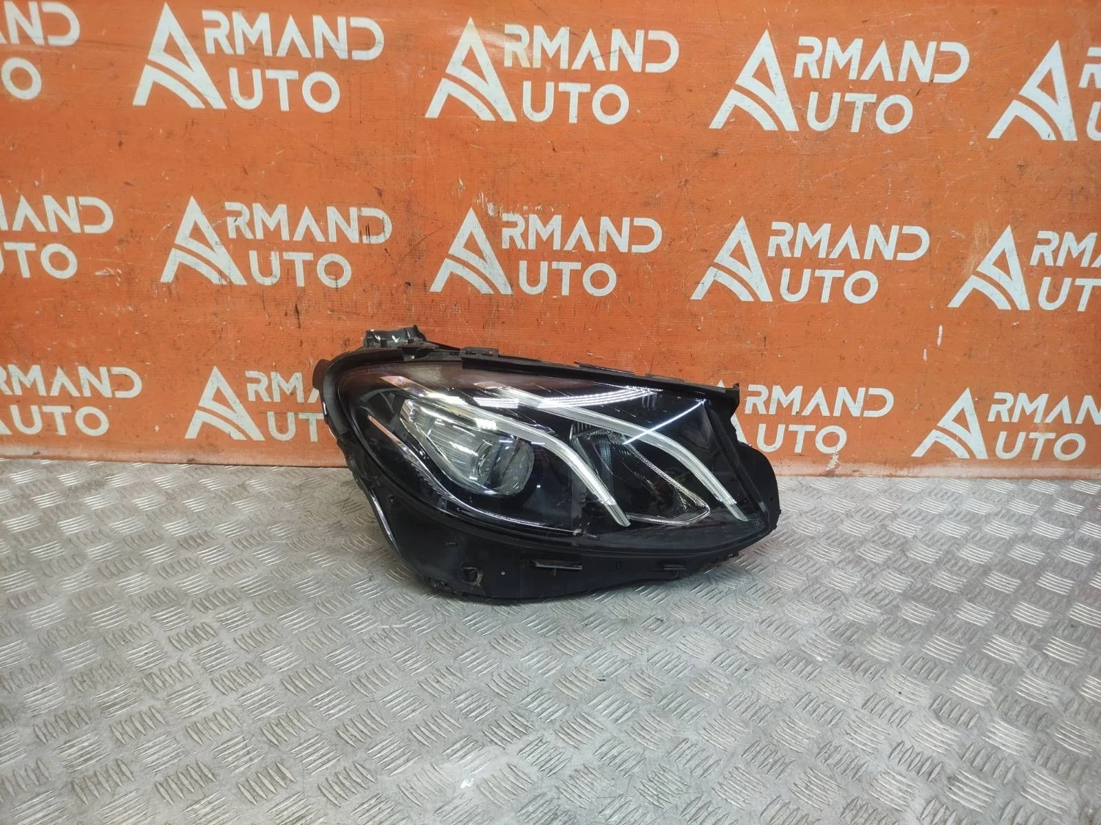 Фара Mercedes -Class 2016-2020 W213, S213, C238