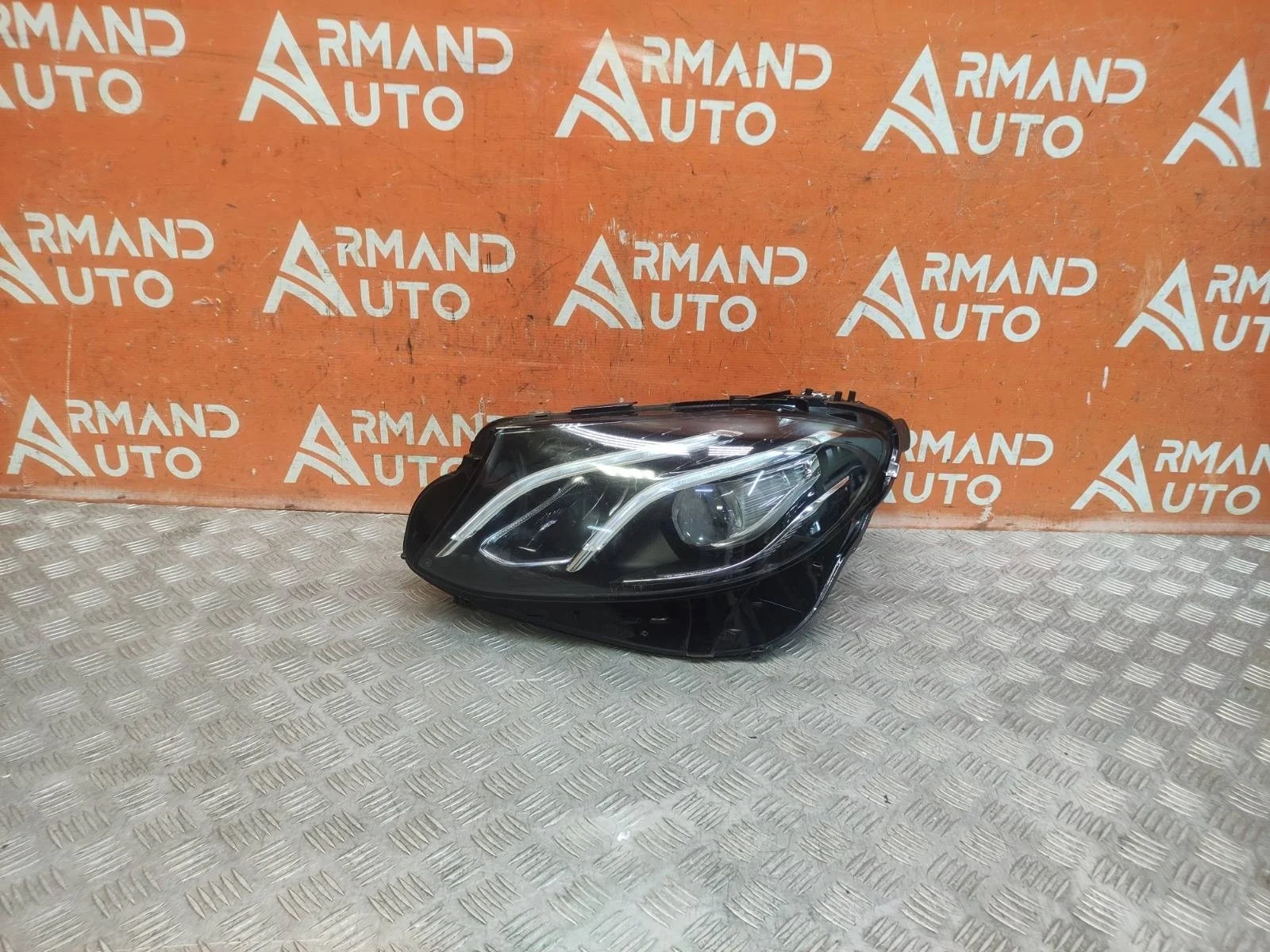 Фара Mercedes -Class 2016-2020 W213, S213, C238