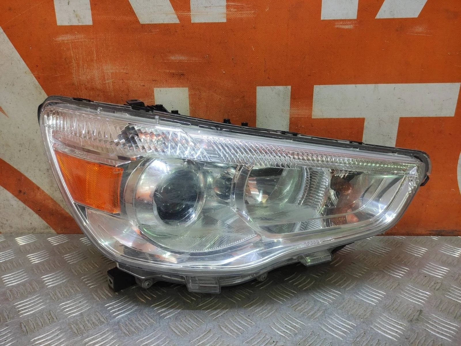 Фара Mitsubishi ASX 2010-2020 GA0