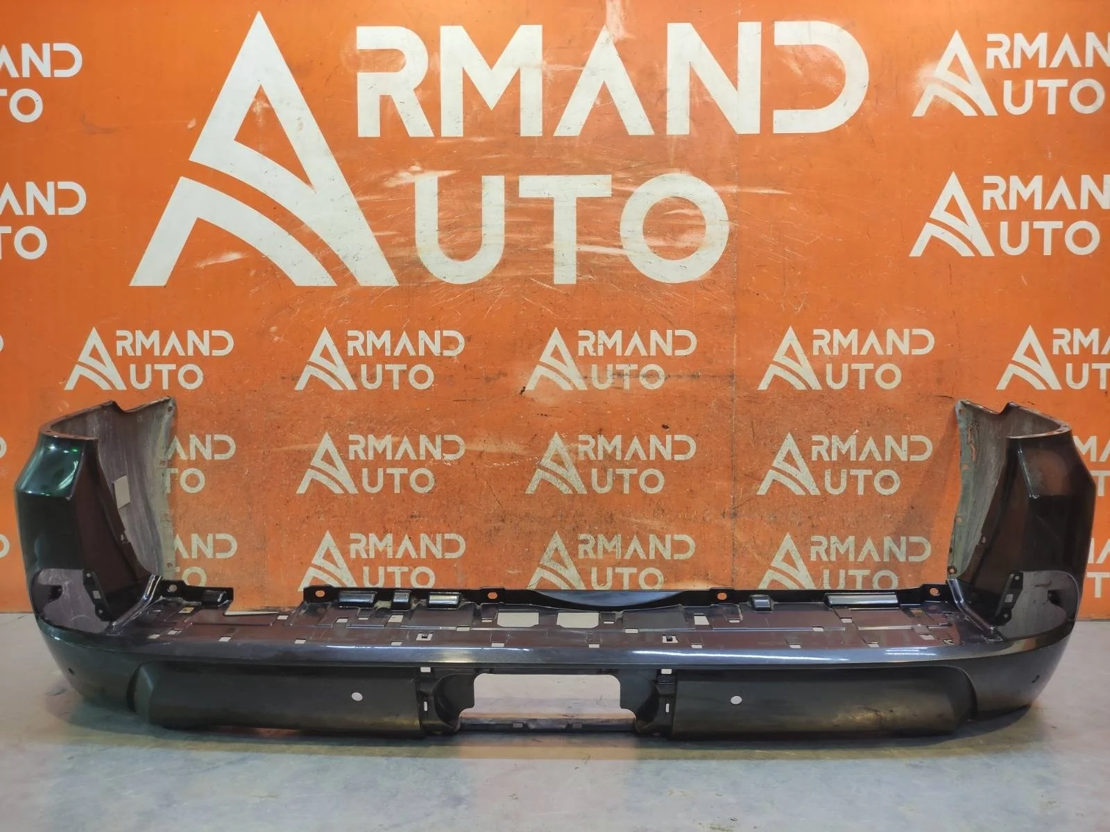 Бампер LEXUS LX 2015-2023 URJ200