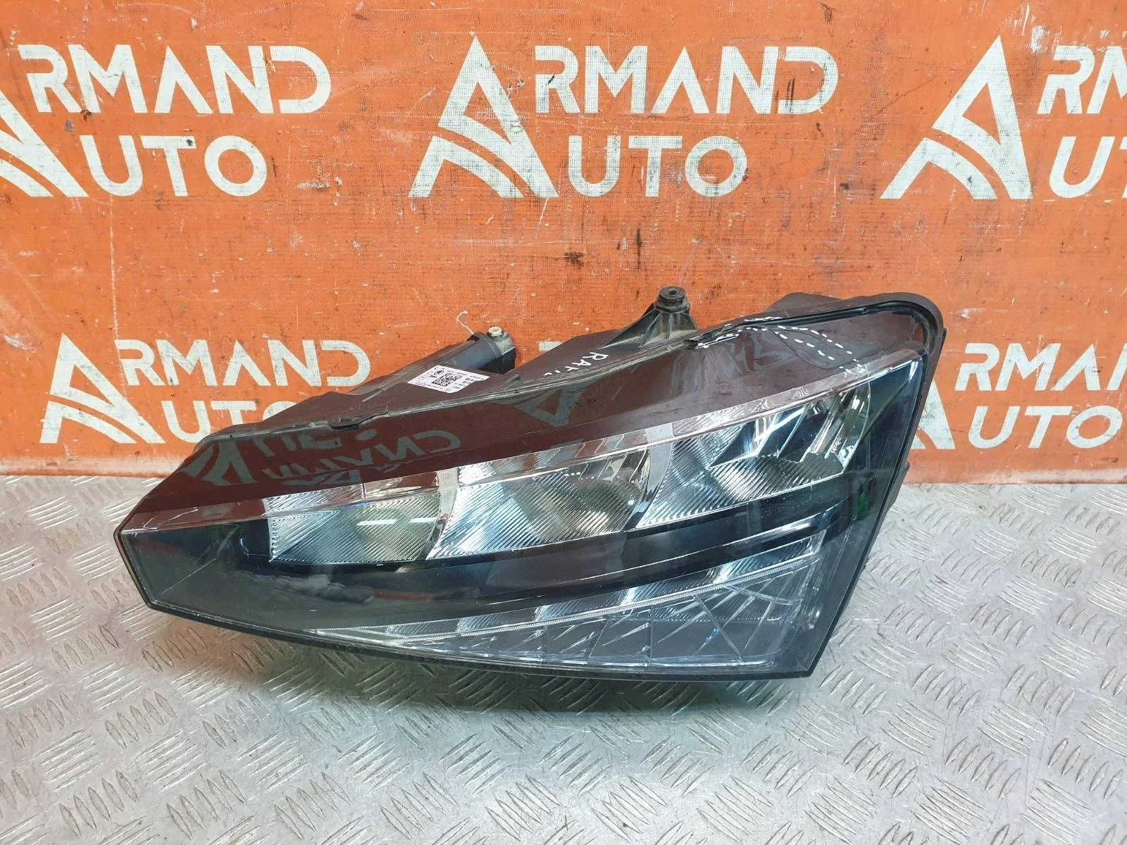 Фара SKODA Rapid 2020-нв