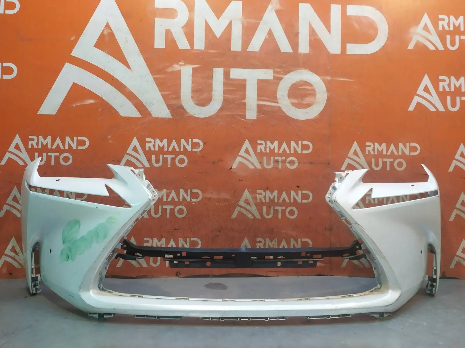 Бампер LEXUS NX 2014-2017