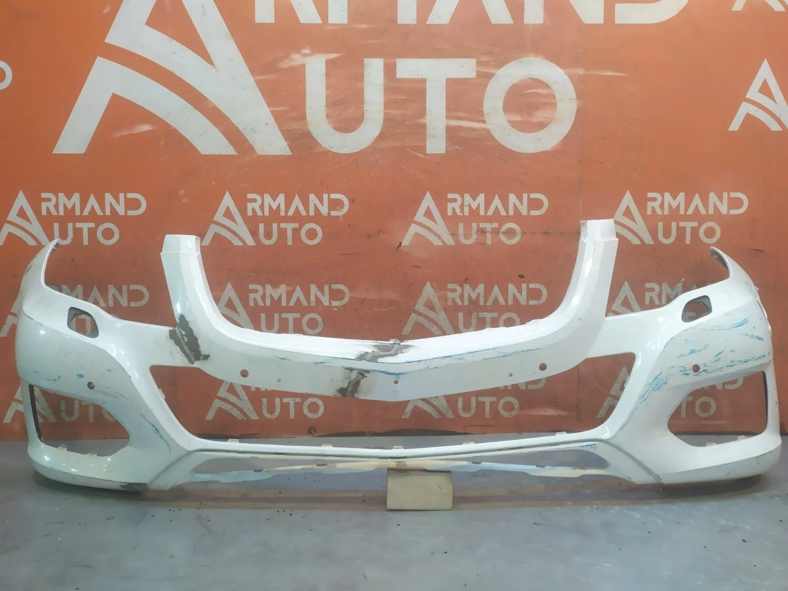 Бампер Mercedes GLK-Class 2012-2015 X204