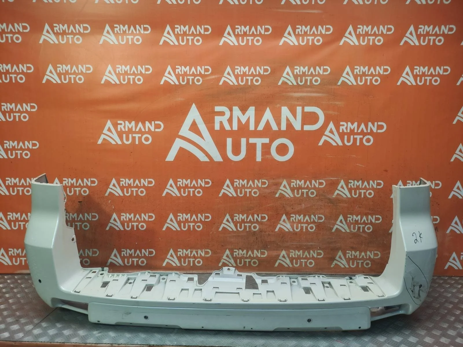 Бампер TOYOTA Land Cruiser Prado 2017-нв 150