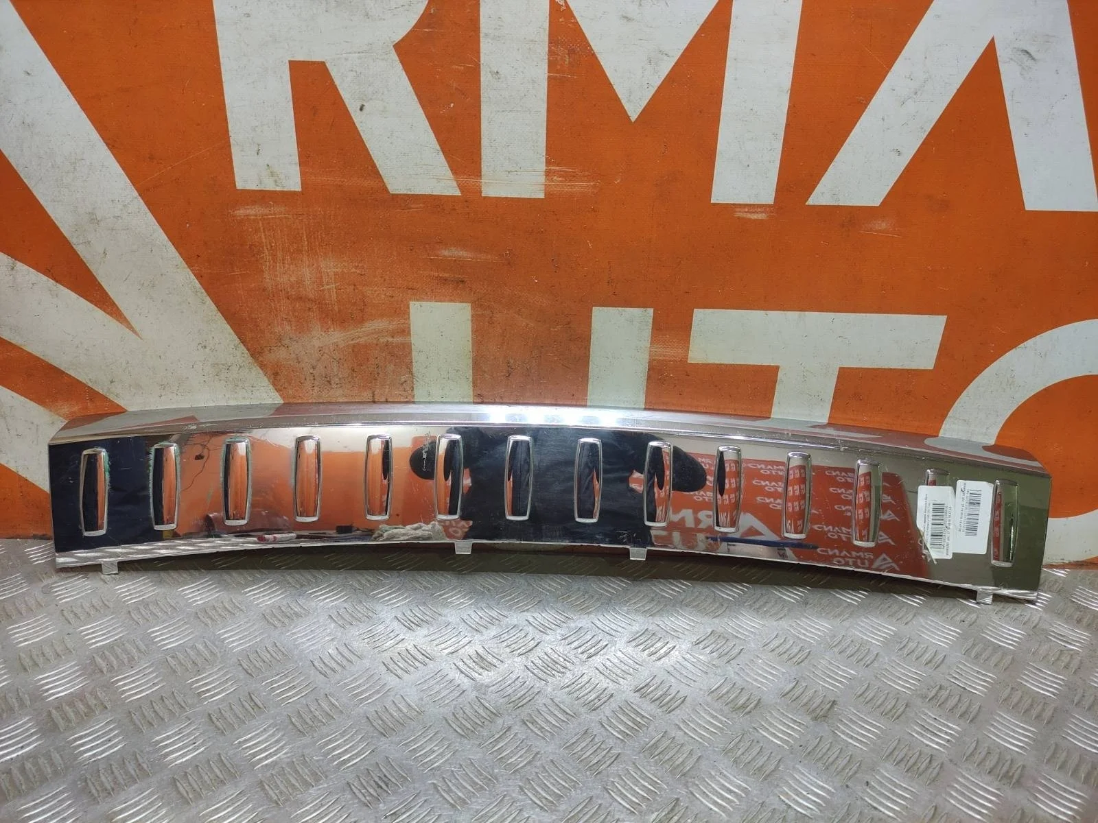 Накладка бампера верхняя Mercedes ML GLE-Class 2011-2015 W166