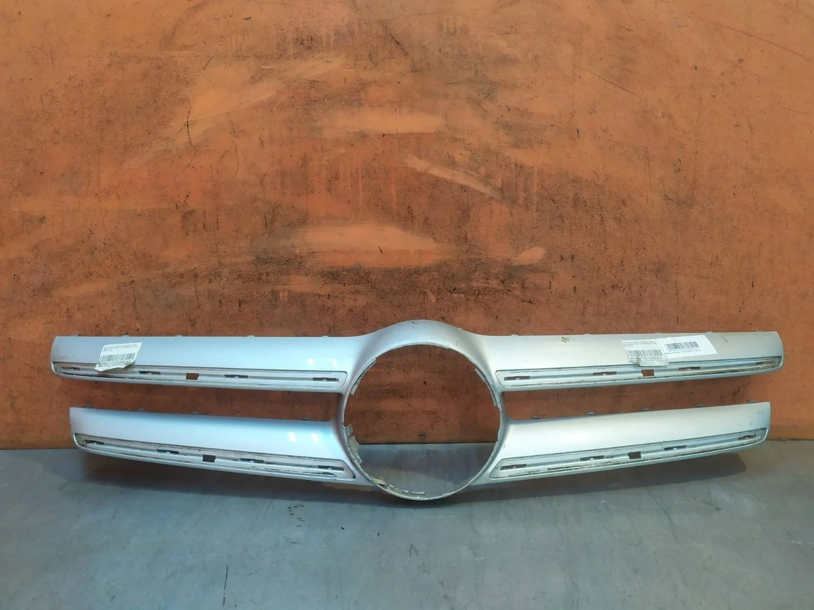 Накладка решетки радиатора Mercedes GLA-Class 2013-2017 X156