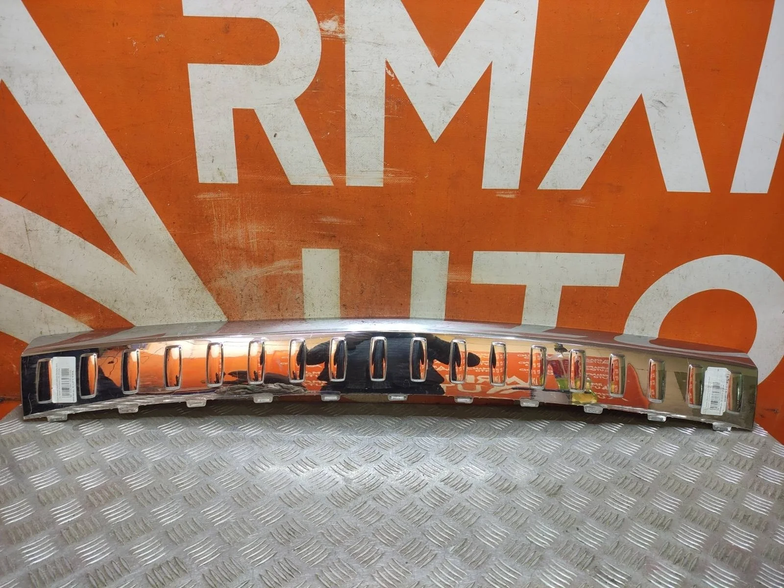 Накладка бампера верхняя Mercedes GL GLS-Class 2012-2019 X166