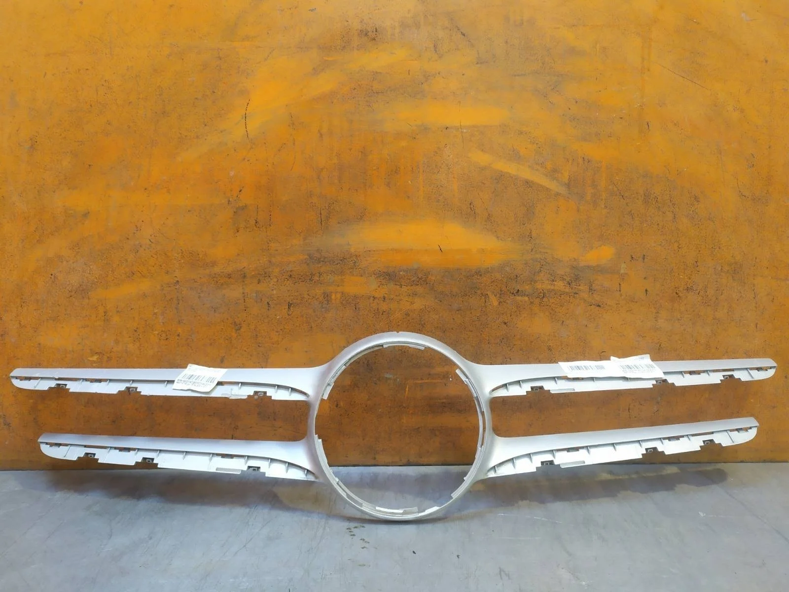 Накладка решетки радиатора Mercedes -Class 2014-2018 W205