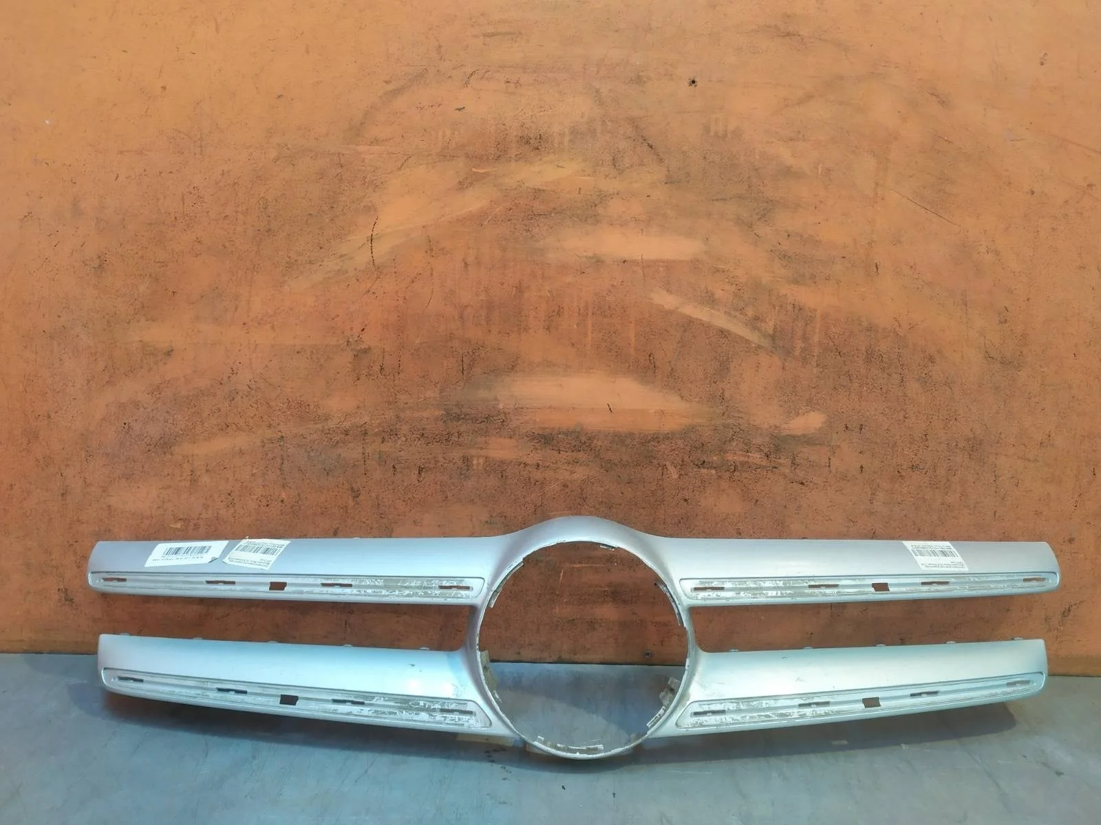 Накладка решетки радиатора Mercedes GLA-Class 2013-2017 X156