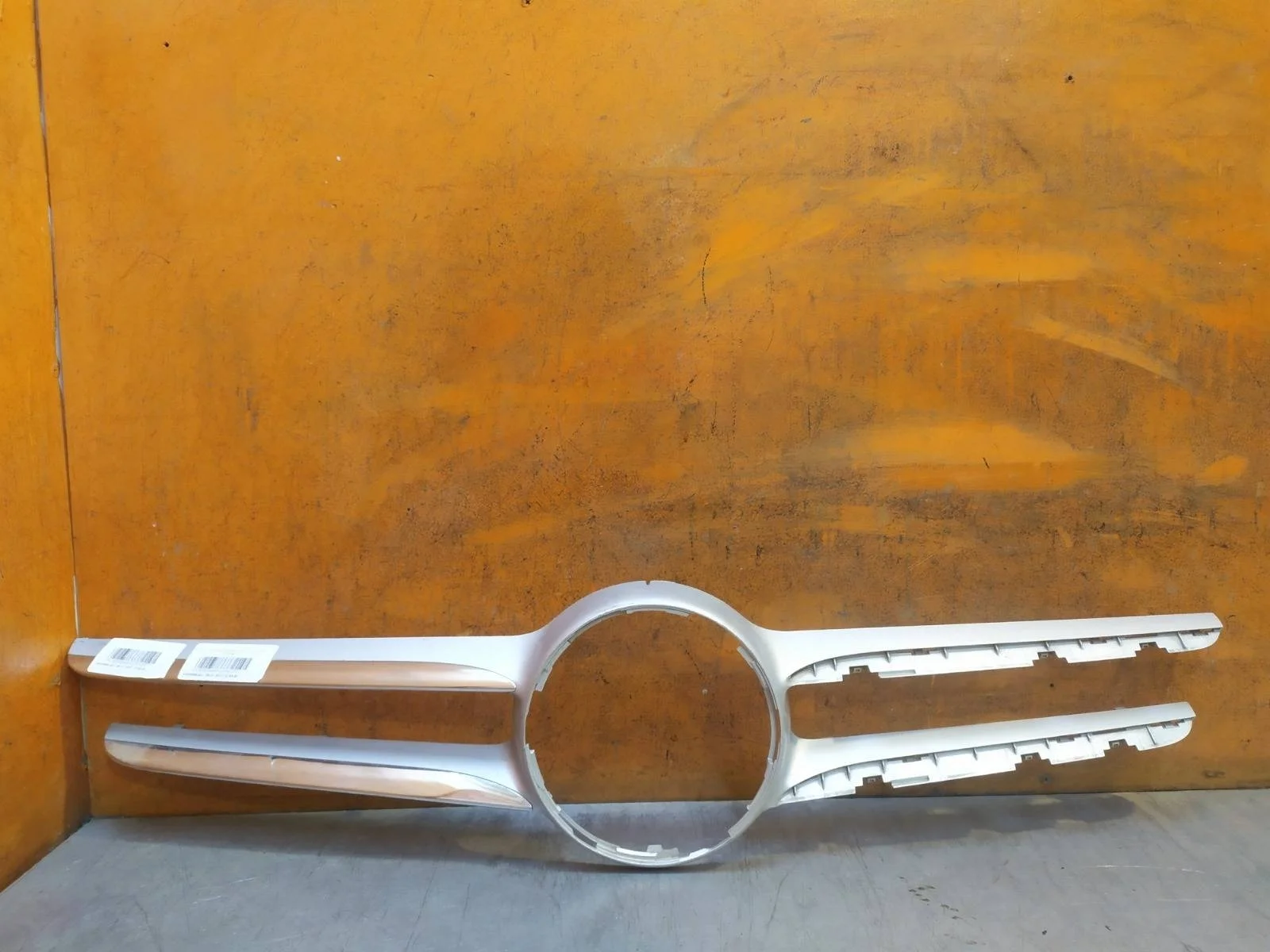 Накладка решетки радиатора Mercedes -Class 2014-2018 W205