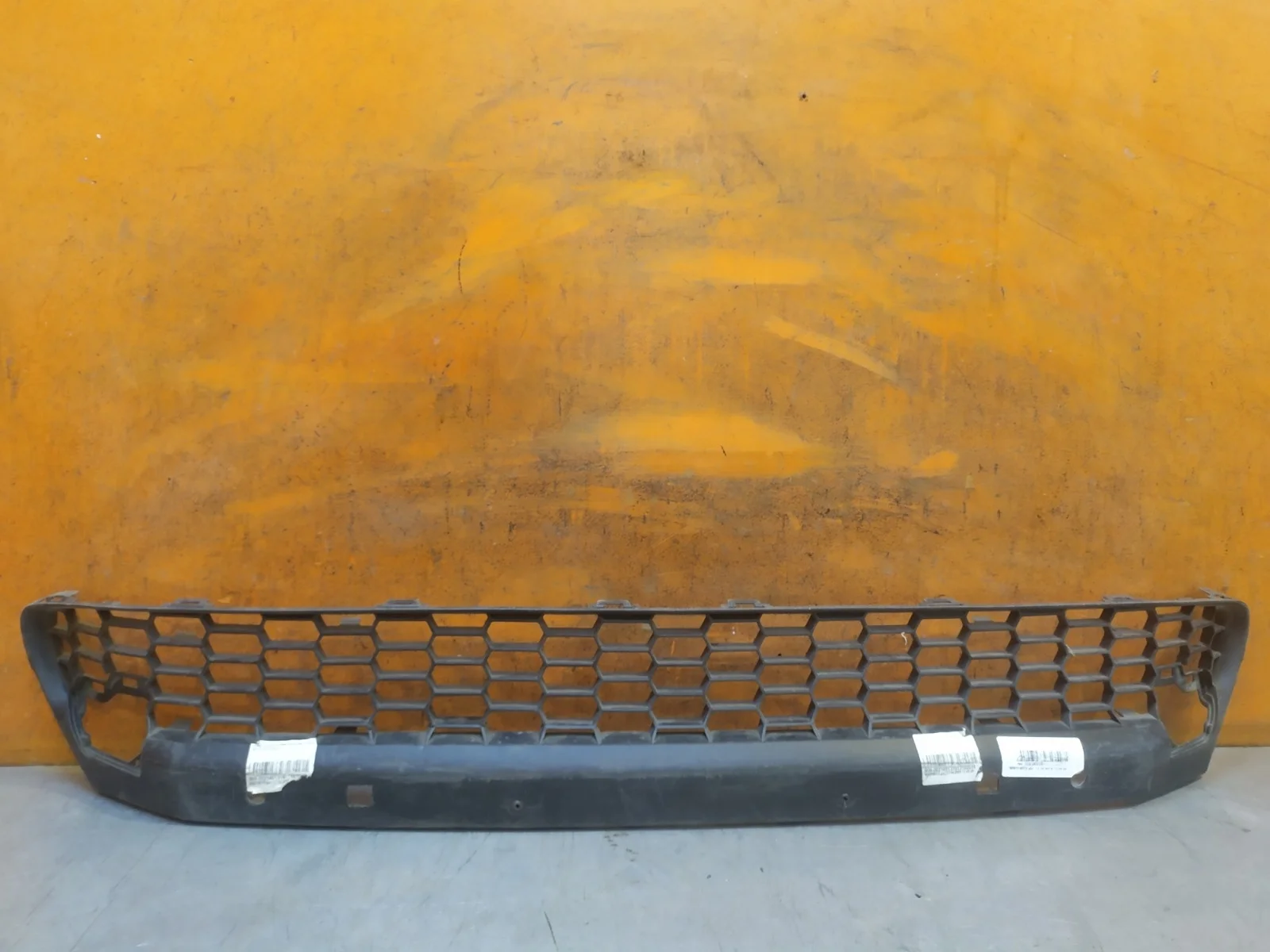 Решетка бампера Lexus NX 2014-2017