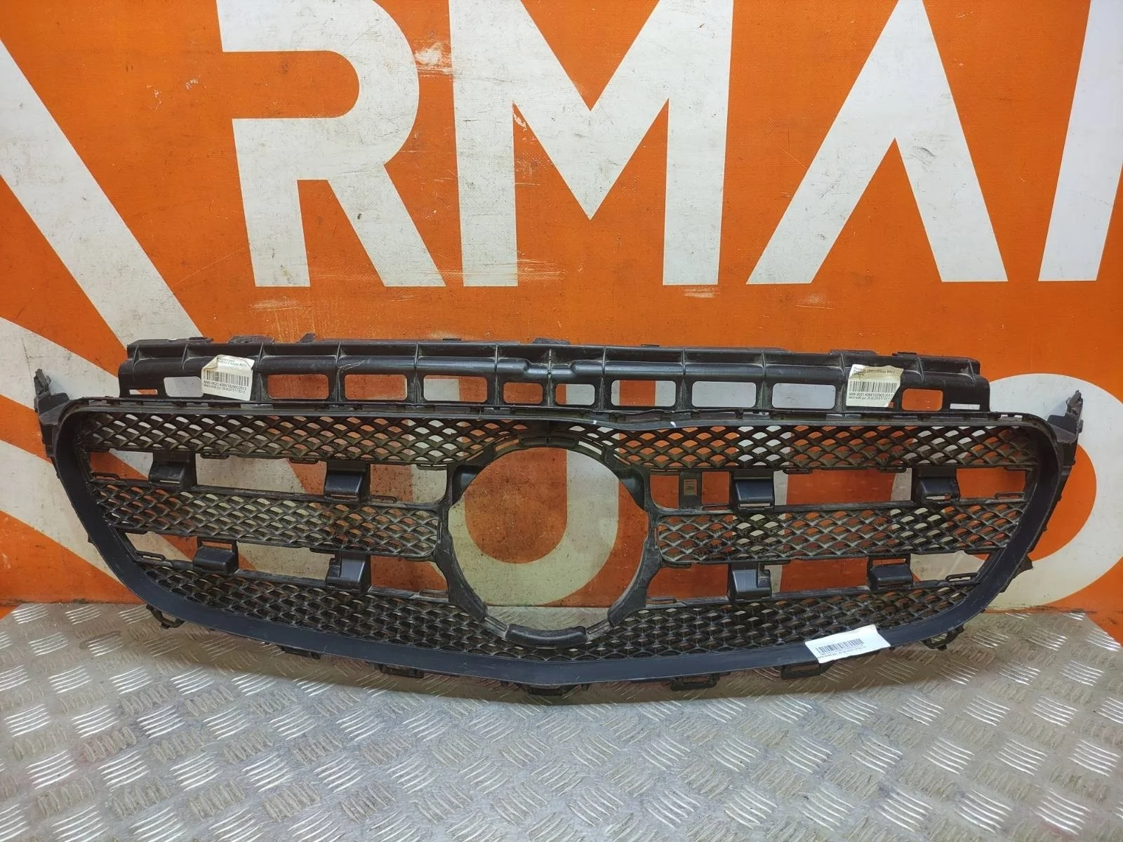 Решетка радиатора Mercedes -Class 2016-2020 W213, S213