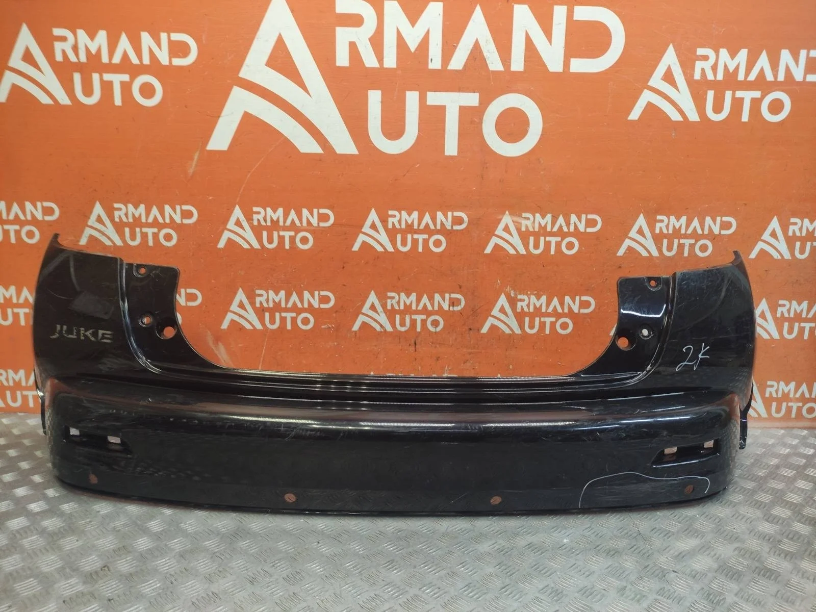 Бампер NISSAN Juke 2010-2014 YF15