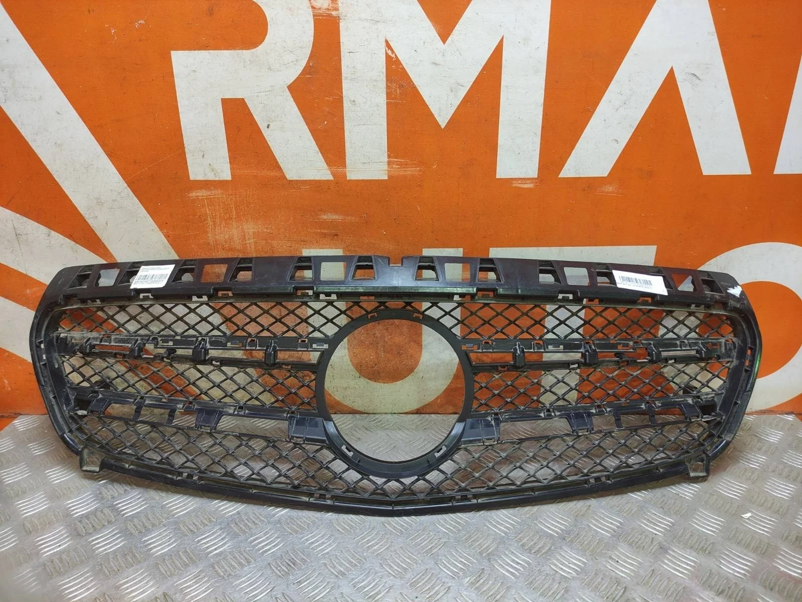 Решетка радиатора Mercedes A-Class 2012-2015 W176