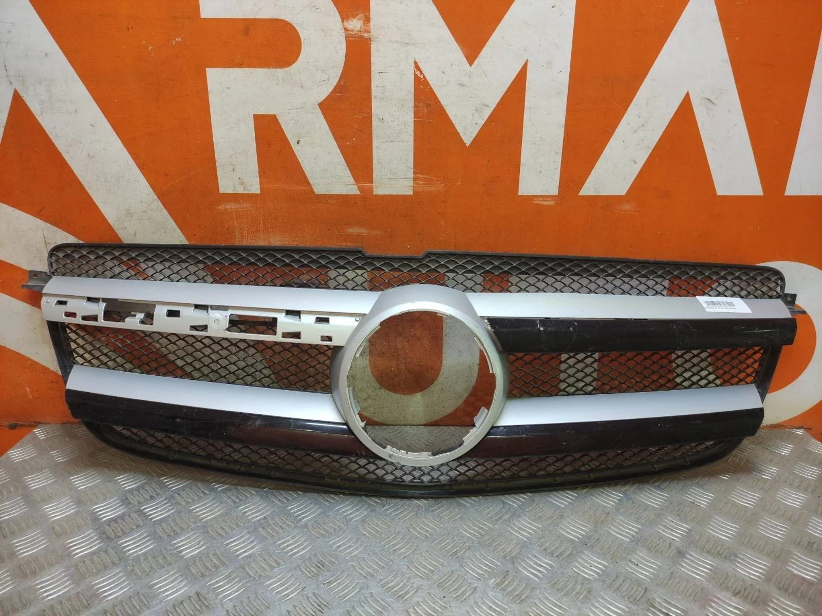 Решетка радиатора Mercedes GL GLS-Class 2012-2016 X166