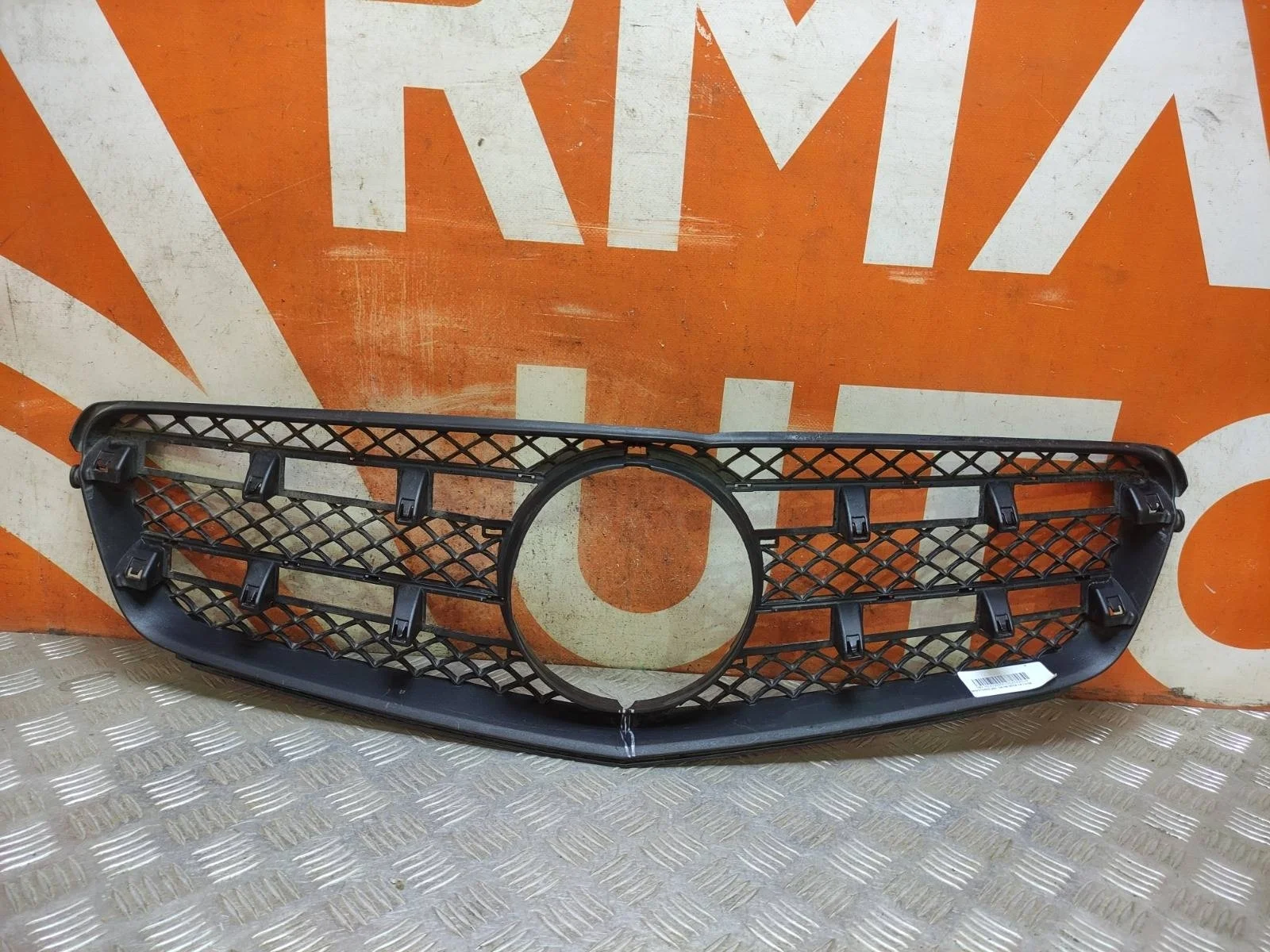 Решетка радиатора Mercedes -Class 2011-2015 W204