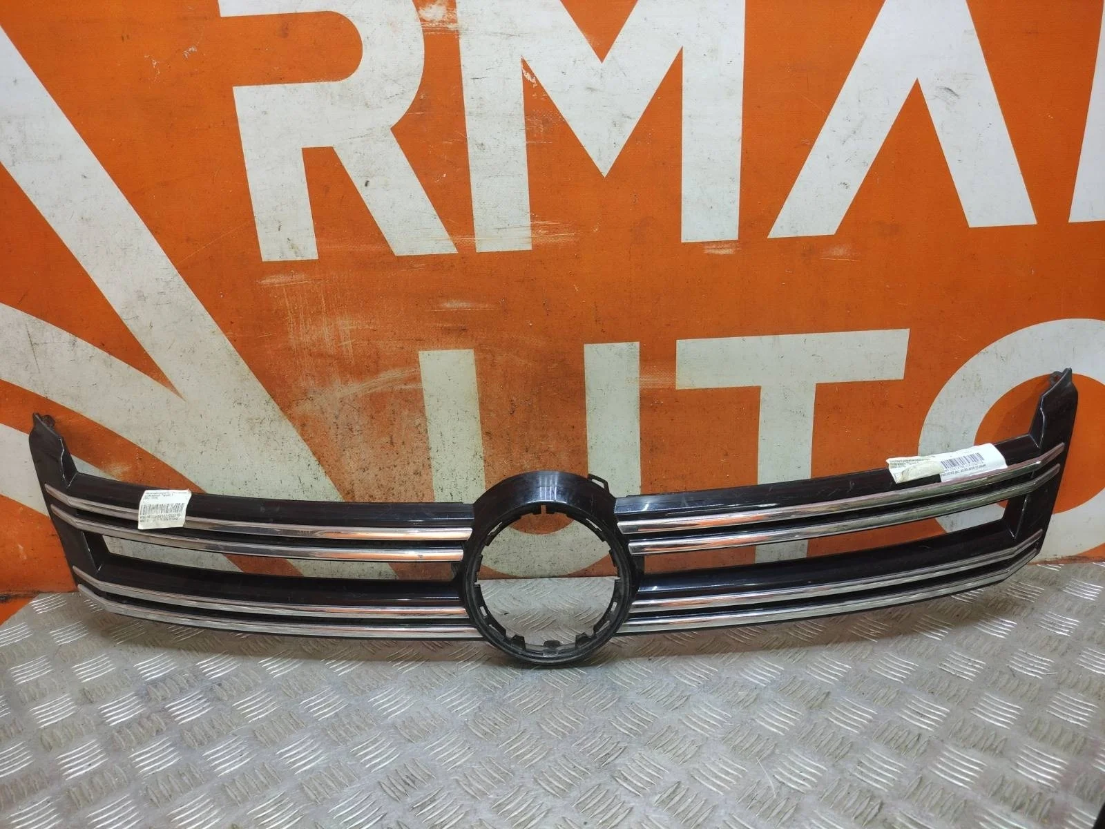 Накладка решетки радиатора volkswagen Tiguan 2011-2016