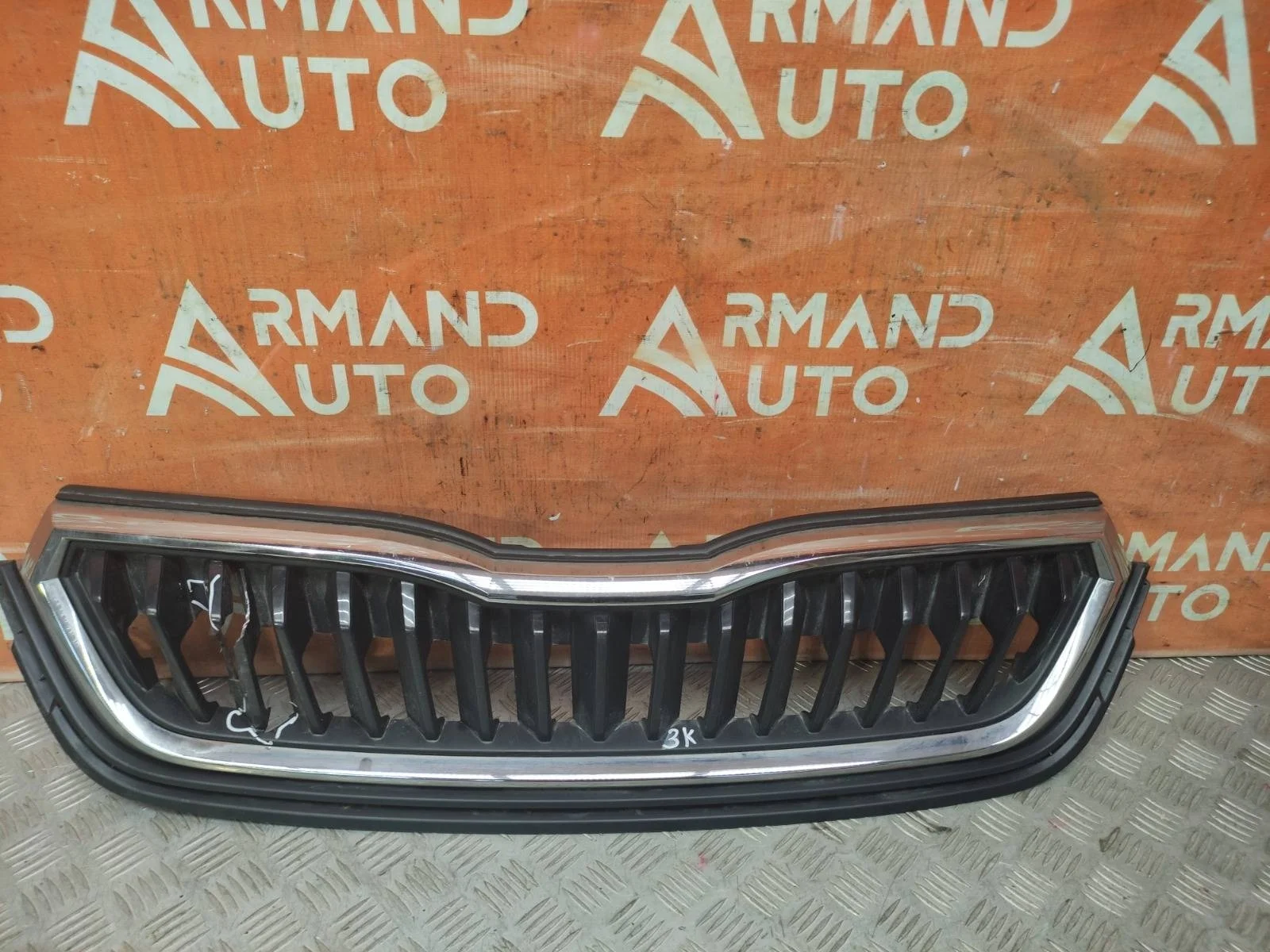 Решетка радиатора Skoda Rapid 2020-нв