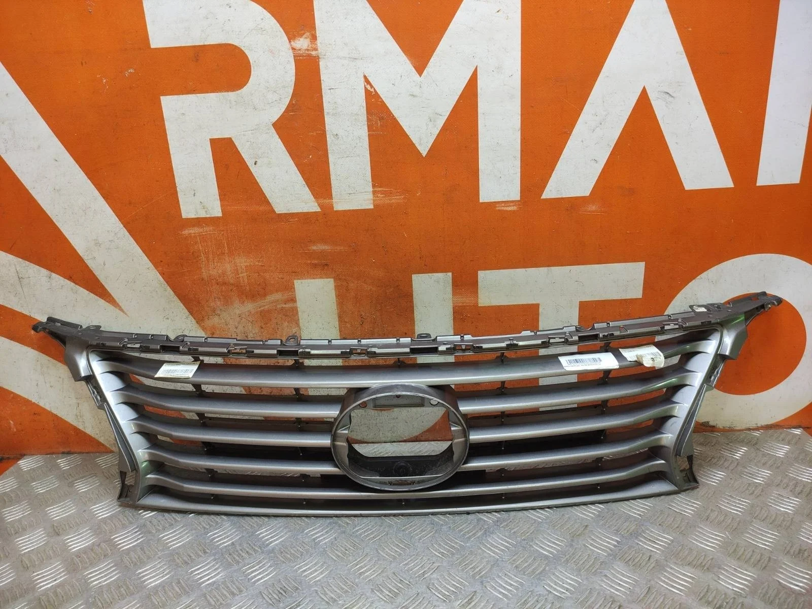 Решетка радиатора LEXUS RX 2012-2015 3 AL10
