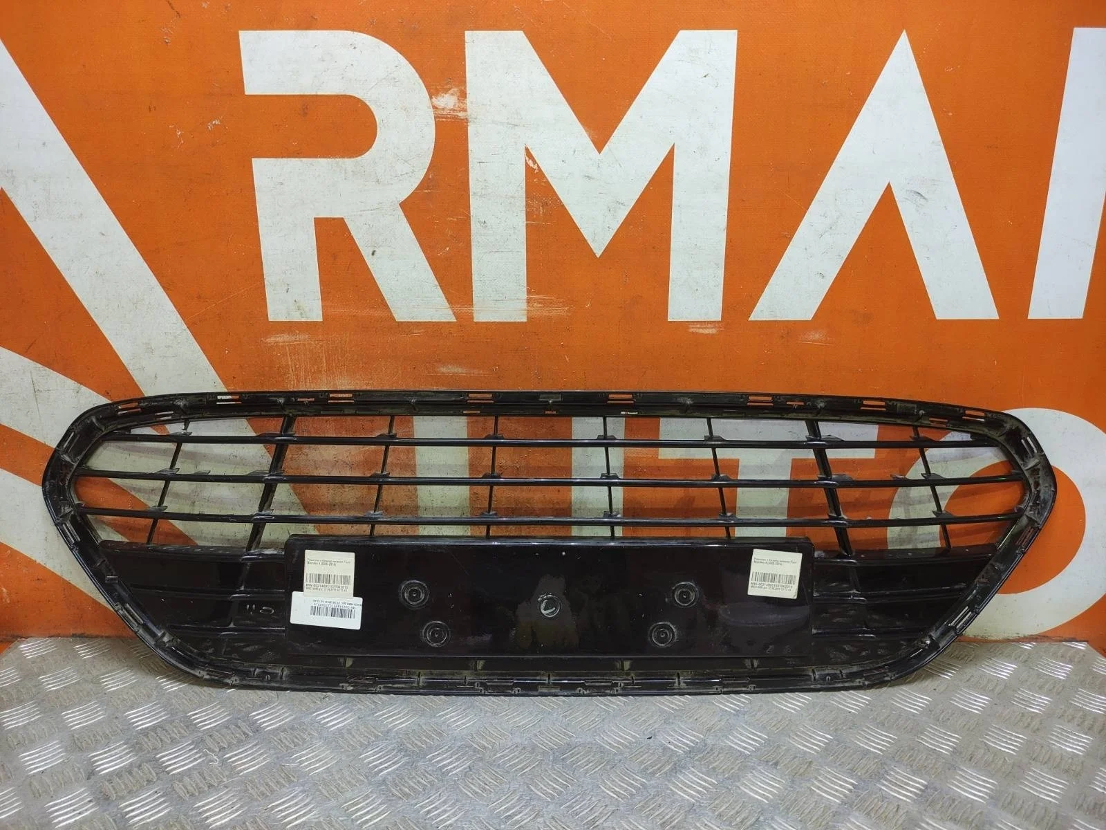 Решетка бампера FORD Mondeo 2010-2014