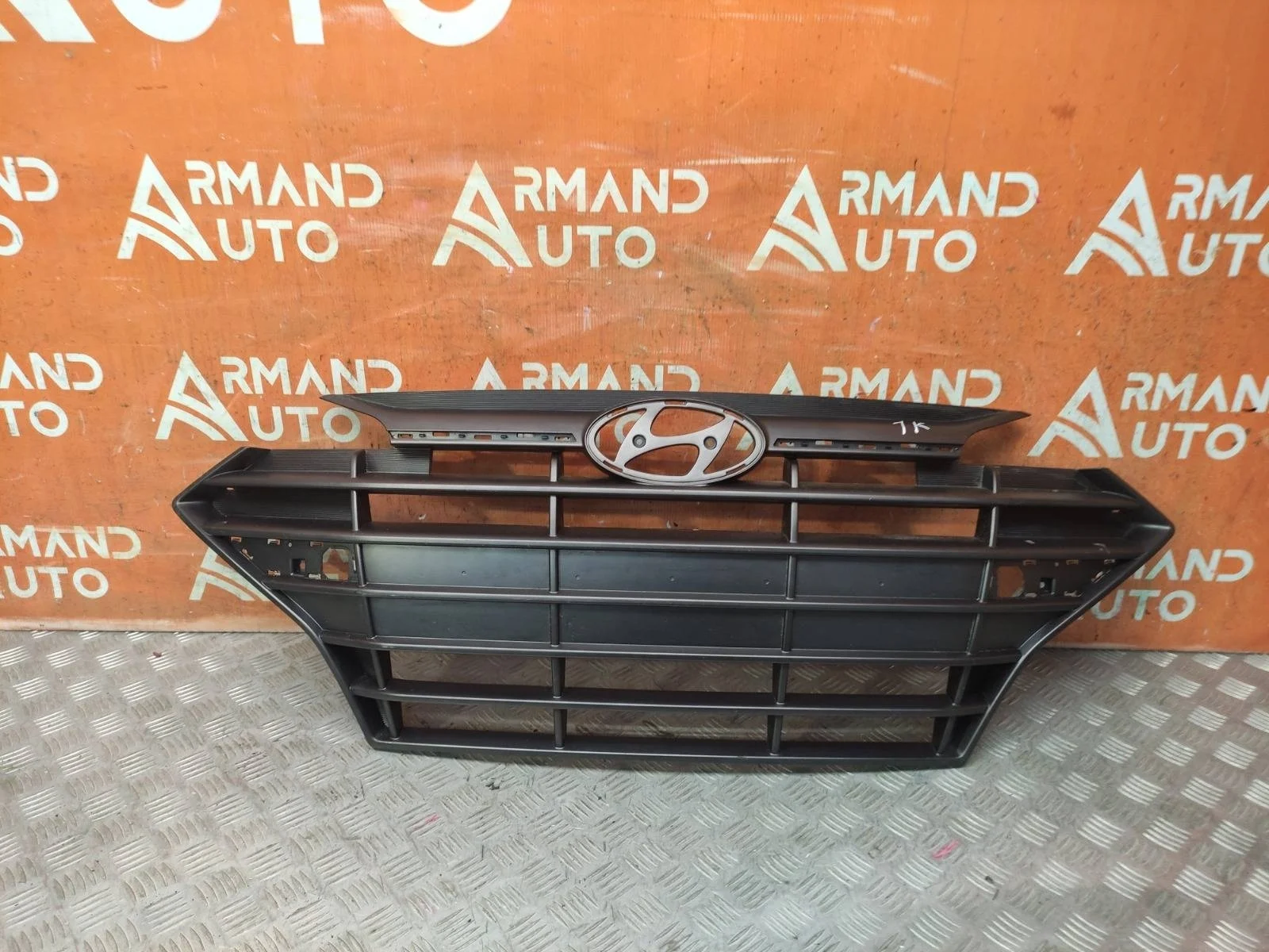 Решетка радиатора HYUNDAI Elantra 2018-2020 6 AD